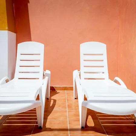 アパート Salt And Sea Apartment, Sea View, Free Wi Fi