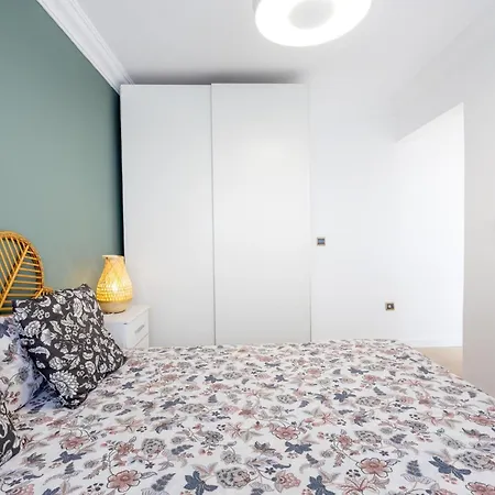 Апартаменти Salt And Sea Apartment, Sea View, Free Wi Fi Адехе