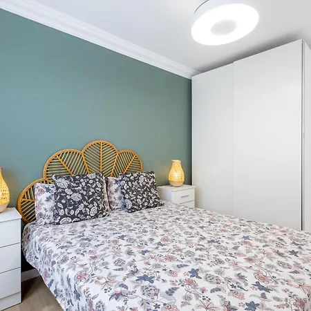 Salt And Sea Apartment, Sea View, Free Wi Fi アパート アデヘ