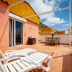 דירה Salt And Sea Apartment, Sea View, Free Wi Fi אדחה