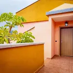 דירה Salt And Sea Apartment, Sea View, Free Wi Fi *