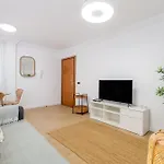 Salt And Sea Apartment, Sea View, Free Wi Fi דירה