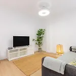 Salt And Sea Apartment, Sea View, Free Wi Fi דירה