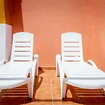 דירה Salt And Sea Apartment, Sea View, Free Wi Fi