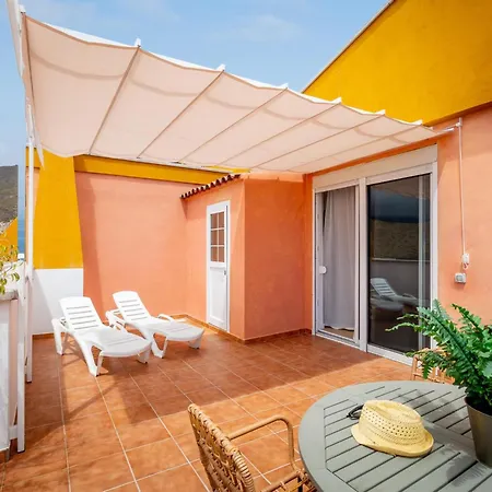 Апартаменти Salt And Sea Apartment, Sea View, Free Wi Fi Адехе