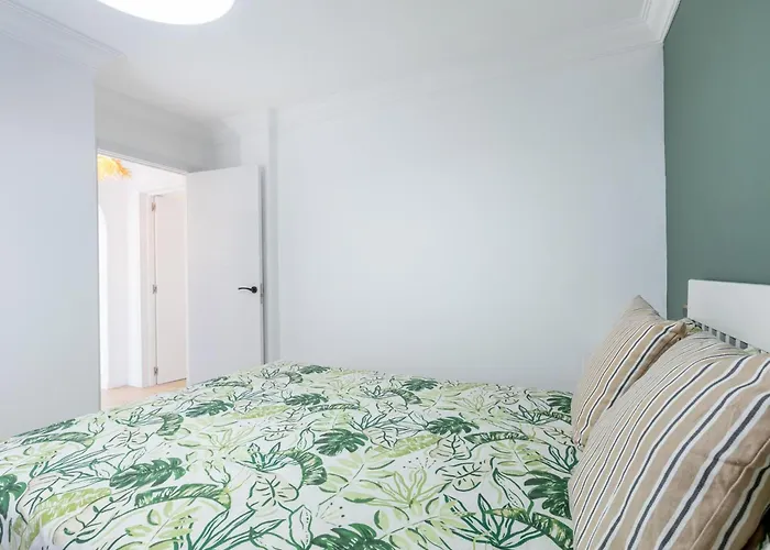 Апартаменти Salt And Sea Apartment, Sea View, Free Wi Fi Адехе