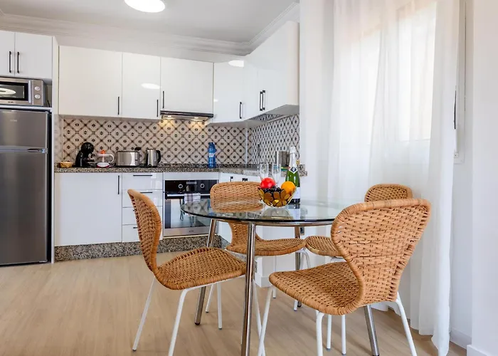 Апартаменти Salt And Sea Apartment, Sea View, Free Wi Fi Адехе