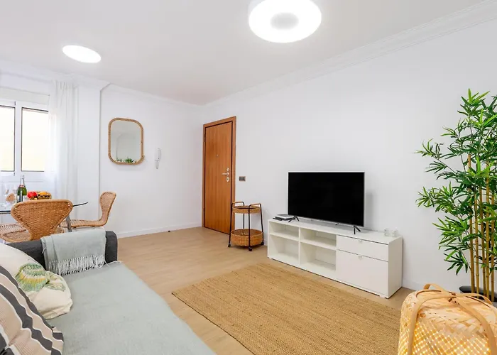 Salt And Sea Apartment, Sea View, Free Wi Fi *