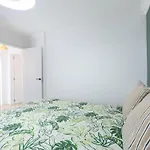 Апартаменти Salt And Sea Apartment, Sea View, Free Wi Fi Адехе